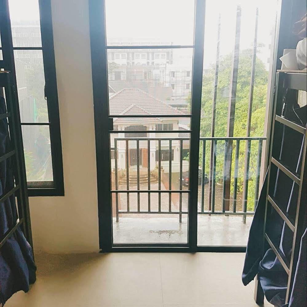 Bakeroom Hostel Τσιάνγκ Μάι Εξωτερικό φωτογραφία