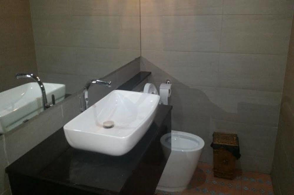 Bakeroom Hostel Τσιάνγκ Μάι Εξωτερικό φωτογραφία